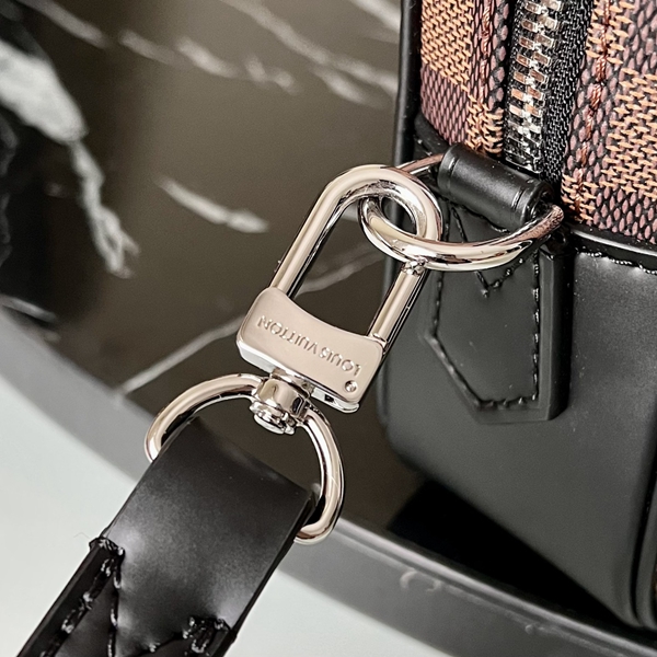 ルイヴィトンバッグ素材ディテール